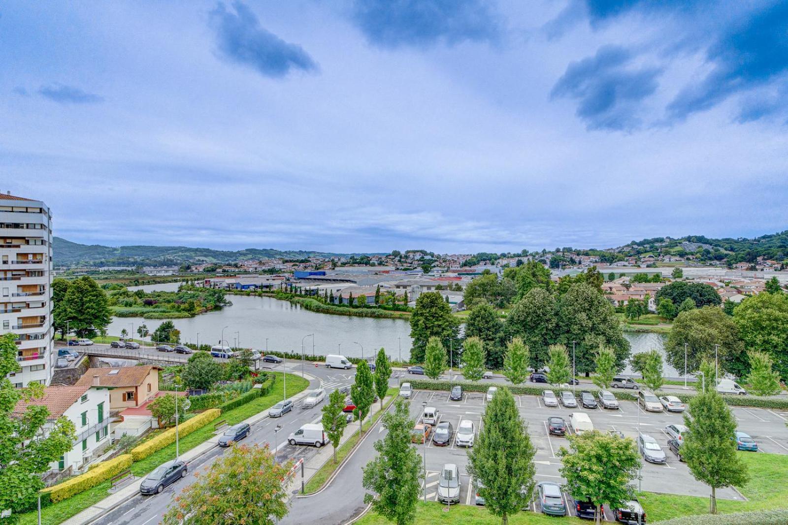 Luminoso Atico Con Terraza, Irun, Parking, 4Pax Apartment Exterior foto