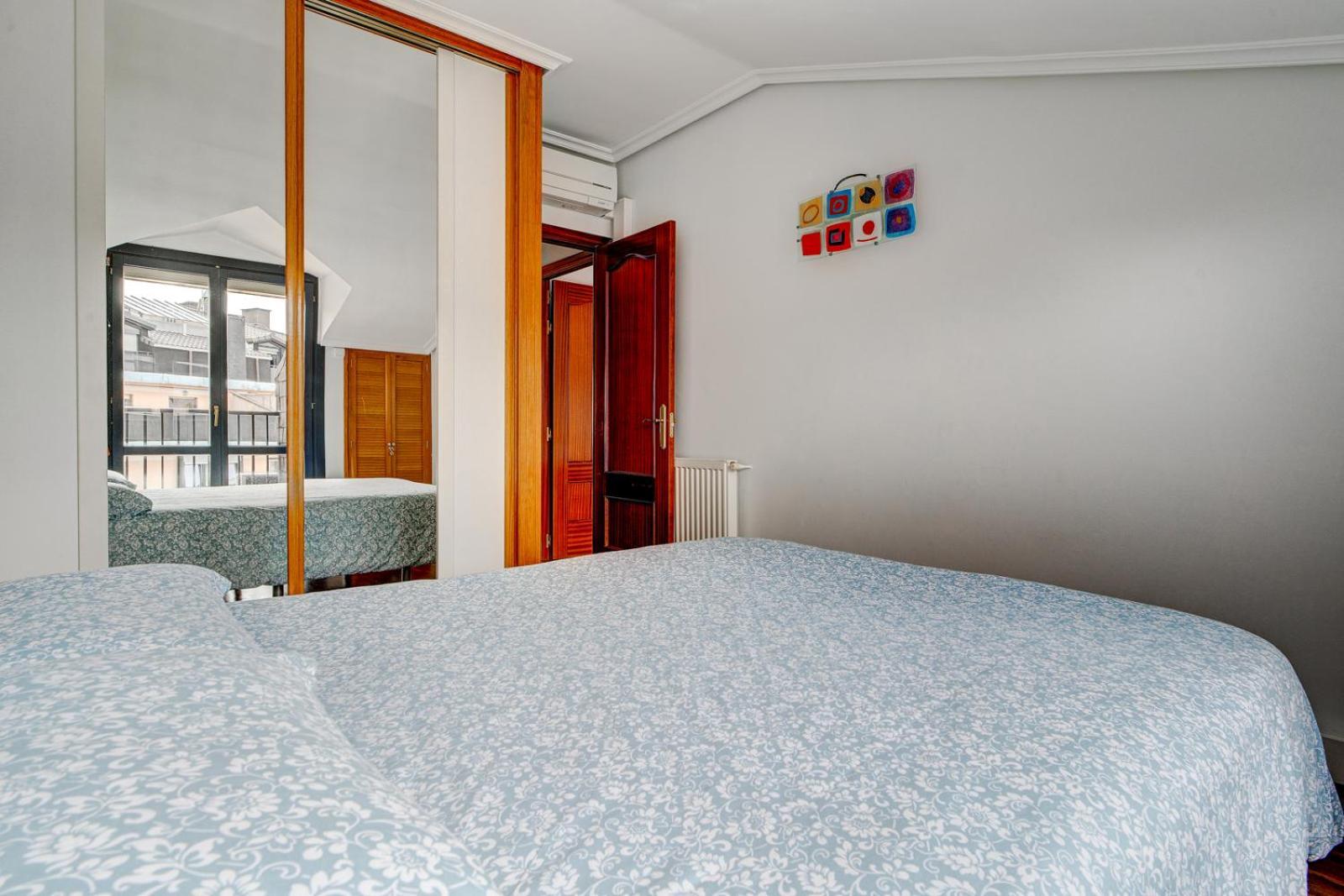 Luminoso Atico Con Terraza, Irun, Parking, 4Pax Apartment Exterior foto
