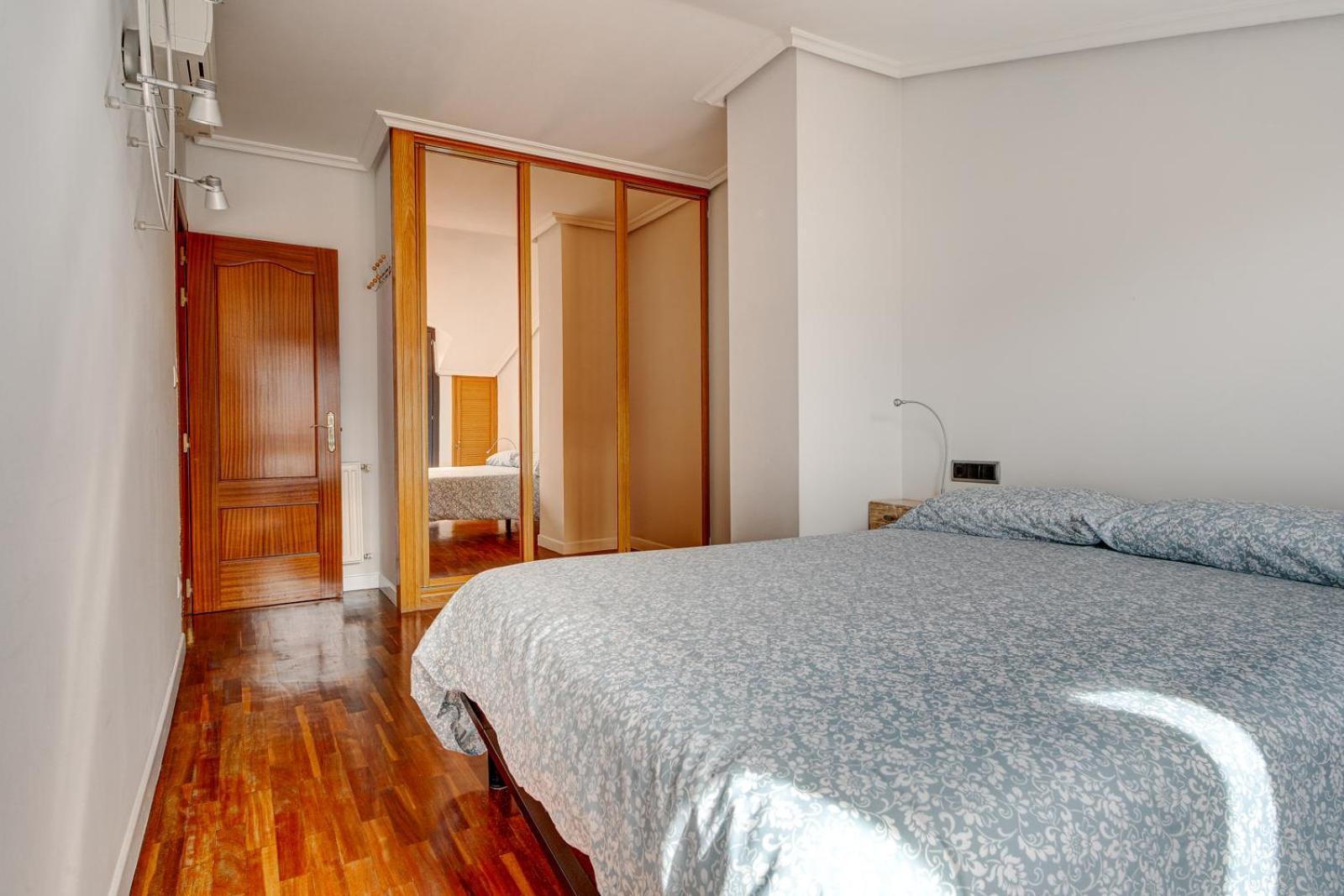 Luminoso Atico Con Terraza, Irun, Parking, 4Pax Apartment Exterior foto